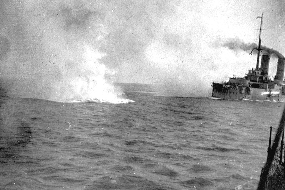 «Слава» в бою 4 октября 1917 года
